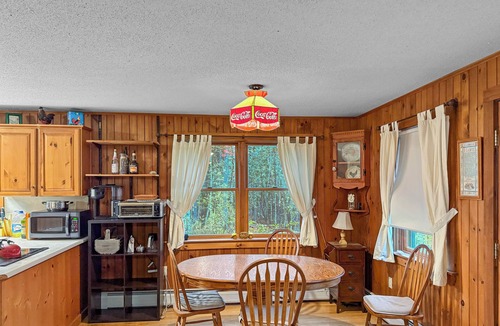Freedom Cabin | Delightful Cabin in Maine Woods