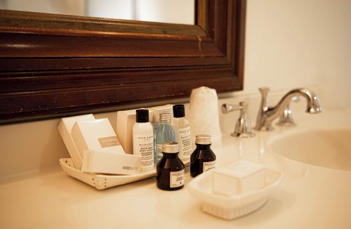West Dover Resort | Deluxe King - 2nd floor in Historic Inn