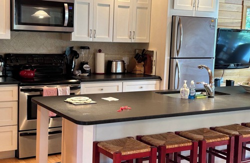 Southwest Harbor House | Deluxe Waterfront Cottage on Somes Sound