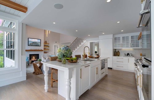 South Dennis House | Dennis Family Retreat: Private Pool, Sauna & Beach Fun!