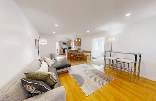 East Dennis House | DENNIS - Pet-Friendly - Walkable to Ice-cream & Dining - CCP 165