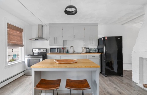 Warren Apartment | Designer Apartment in Historic Downtown Warren