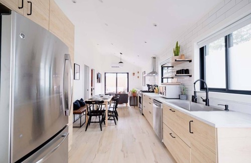 Virgil House | Designer Cottage! Steps from Popular Wineries!
