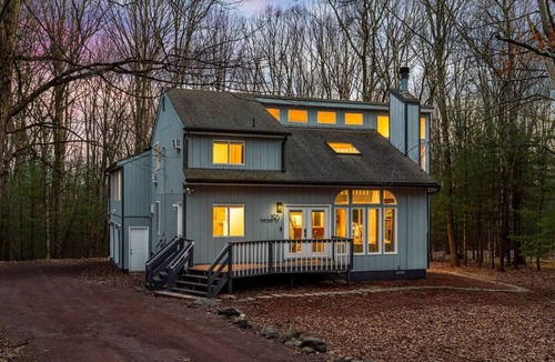 East Stroudsburg House | Designer Poconos Themed 5BR | Game Pool Spa