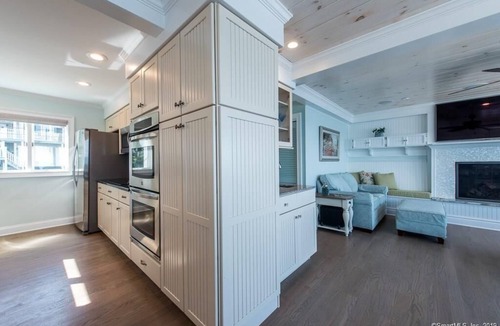 Niantic House | Direct Oceanfront pristine home, Niantic Bay, Views,sunrises, beach w/patio