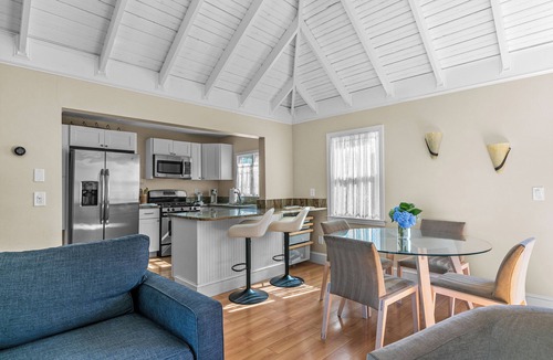 Easton's Point House | DISCOUNT WEEK OF JULY 19-26! Ocean views, Walk to Beach, Central AC, 4 Car Pk