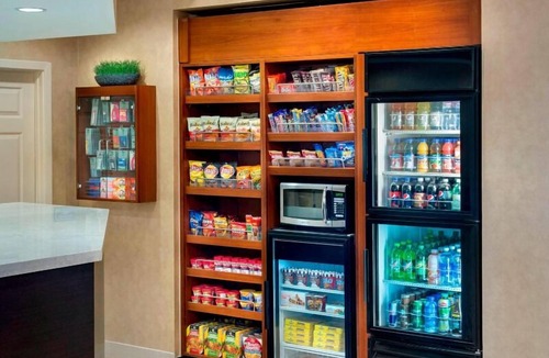 Bethlehem Apartment | Discover Lehigh Valley Attractions w/Parking & Seasonal Pool, Free Breakfast