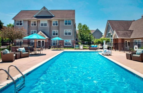 Bethlehem Apartment | Discover Lehigh Valley Attractions w/Parking & Seasonal Pool, Free Breakfast