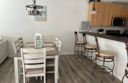 Selbyville House | ‘Dockside Retreat’ 3bd Townhome walking distance to the pool &3mil to the beach
