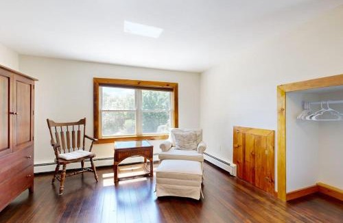 Mac Mahan House | Dog-Friendly, Bay View Home with WiFi & Laundry - Close to Baxter State Forest