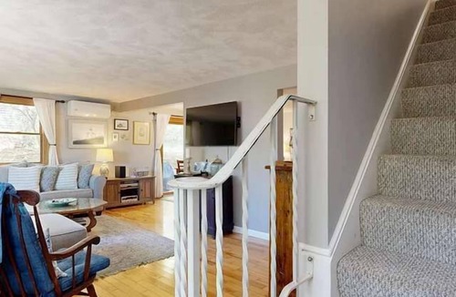 East Falmouth House | Dog-friendly Bournes Pond home minutes to downtown Falmouth with grill