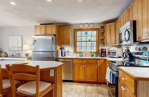 East Falmouth House | Dog-friendly Bournes Pond home minutes to downtown Falmouth with grill
