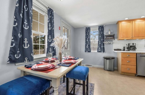 South Yarmouth House | Dog-Friendly Cape Cod Getaway with Fire Pit & Yard