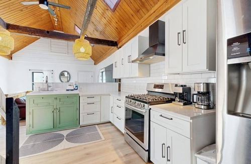 Proctorsville House | Dog-Friendly cottage w/close to Okemo Resort, firepit, bbq, swimming hole, w/d