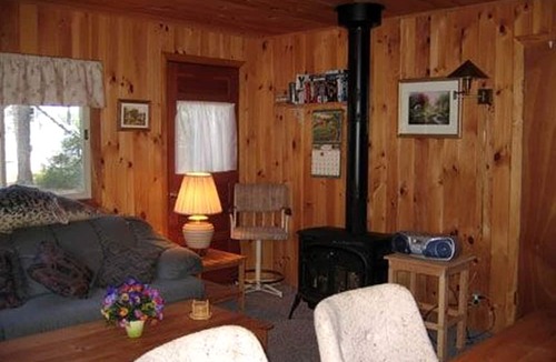 Brownfield Cabin | Dog-Friendly Lakeside Cabin Rental with Private Beach in Brownfield, Maine