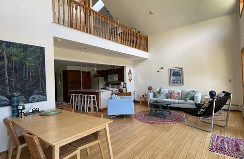 Maryland House | Don't miss out! Close to ALL BASEBALL Direct WATERFRONT - Jewel of the Lake!