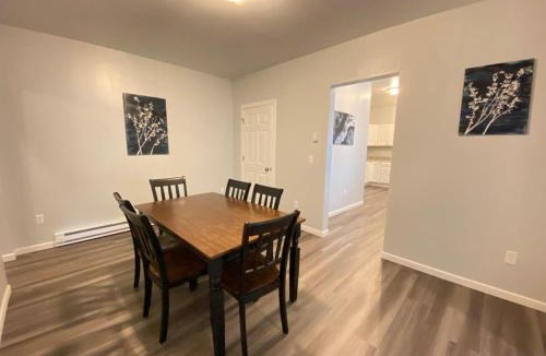 Oneonta Apartment | Double Play Apt 2 All Star Baseball Rentals