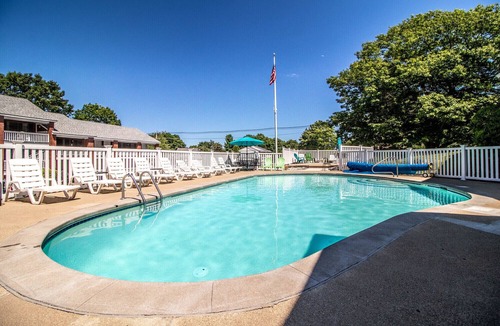 Ogunquit Cabin | Double room - 2 double beds