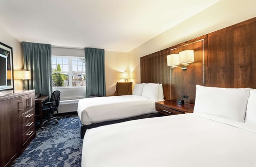 Hyannis Hotel | Doubletree by Hilton Cape Cod - Hyannis