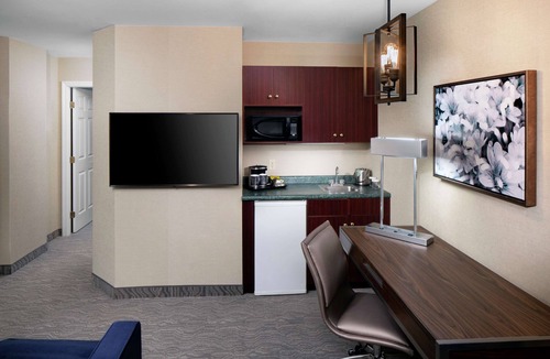 Nashua Hotel | DoubleTree by Hilton Nashua