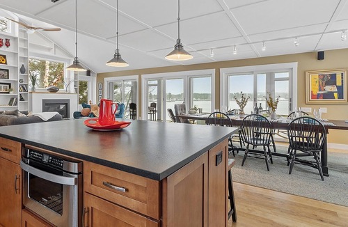Dover House | Dover Point Delight