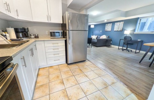 Burlington Apartment | Downtown, 2 Bedroom, Parking | TJS3