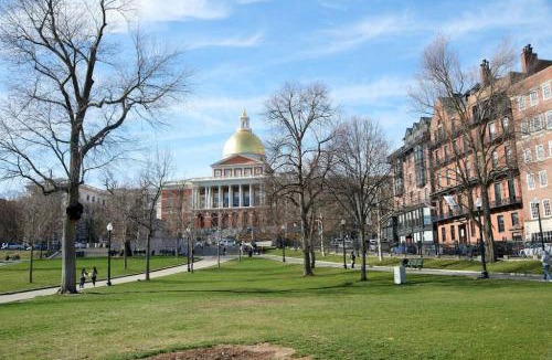 Downtown Boston Apartment | Downtown Designer Home Keyless Washer and Dryer