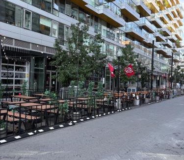 Navy Yard House | Downtown house w On-site Parking Walk to Capital, Museums B