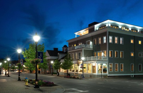 Kennebunk Condo | Downtown Kennebunk Penthouse Getaway