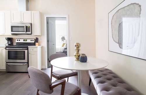 Downtown Boston Apartment | Downtown Luxury 1BR | Pets Welcome | W/D in Bldg