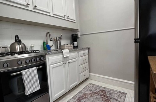 Dwight Apartment | Downtown New Haven Escape