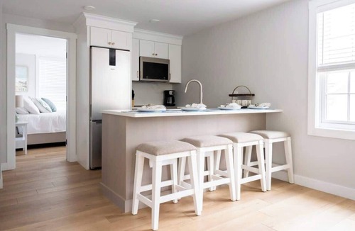 Yachting Village House | Downtown Newport Penthouse