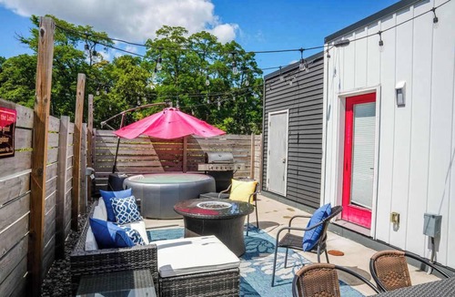 Geneva House | Downtown Solar Home w/Hot Tub & Billiards