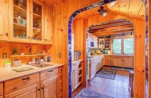 Guilford House | Dragonwood Retreat for Family and Friends