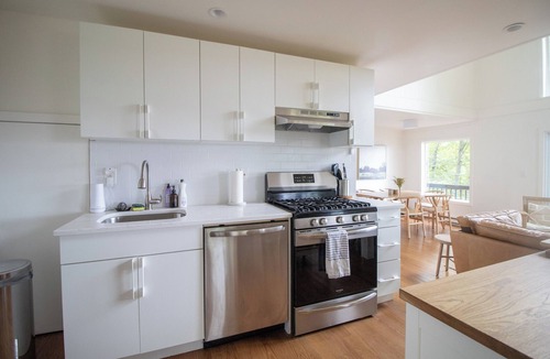 Parksville House | Dreamy Catskills mountain getaway w/yoga studio