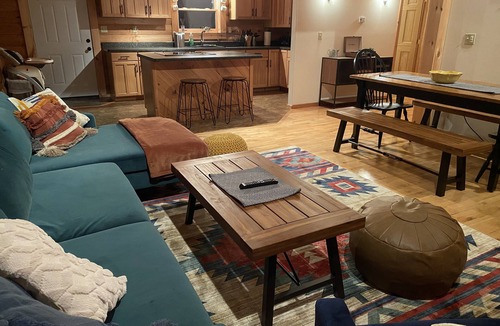 North Creek Cabin | Dreamy secluded cabin, perfect for family and friends getaway