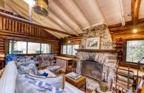 Boothbay Harbor House | Dreamy Wooded Cabin W/Spacious Deck, Free WiFi, Secluded Location & More