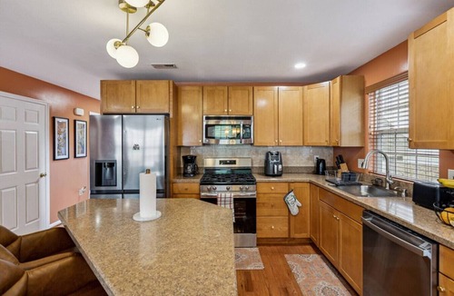 Drexel Hill House | Drexel Hill Iconic Suburban Retreat