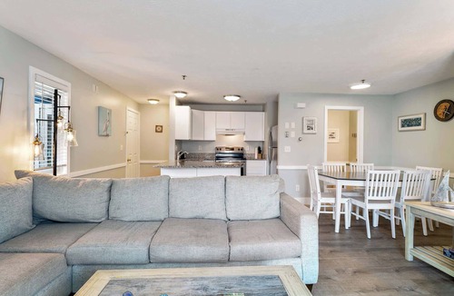 Wells Beach Condo | Driftwood Den
