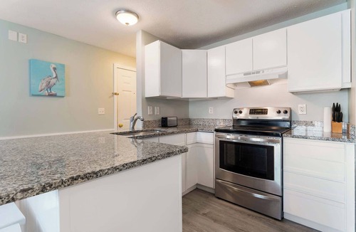 Wells Beach Condo | Driftwood Den