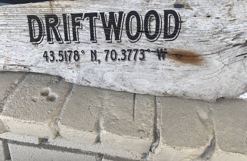 Ocean Park Cottage | “DRIFTWOOD” Quaint Cottage by the Sea- 600 ft from the sand!