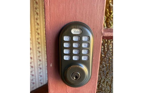 Beverly Apartment | Drop anchor at Safe Harbor!