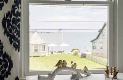 Fairhaven House | Drop Anchor on the Waterfront