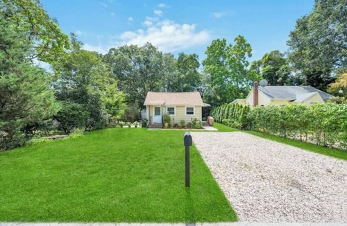 Flanders Cottage | East End Escape