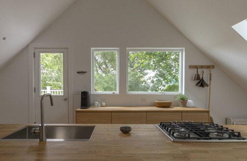 East End Apartment | East End Guesthouse