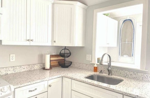 East Haddam Cottage | East Haddam Lake View Rental