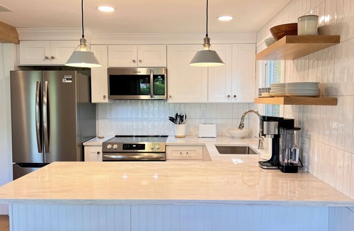 Wells Cottage | East of Rt. 1 in Wells - Sleeps 10, 1.1 miles to Beach, Fully Renovated in 2025!