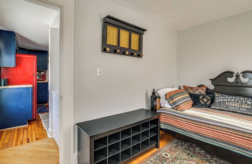 New London Apartment | Easy Beach Access! New London Apt w/Kitchenette