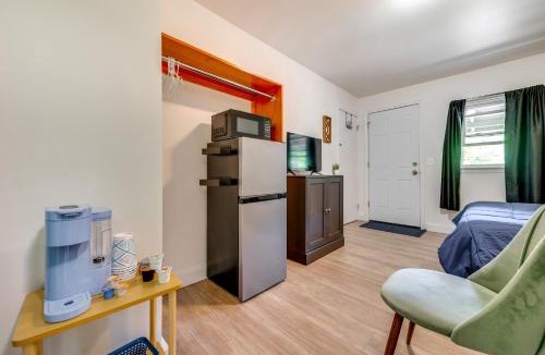 Schroon Lake Apartment | Easy Schroon Lake Living! Close to Marina & Town