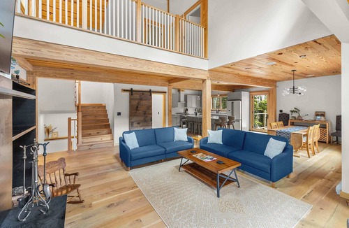 Stratton House | Echo View Farm | Near Stratton & Mount Snow